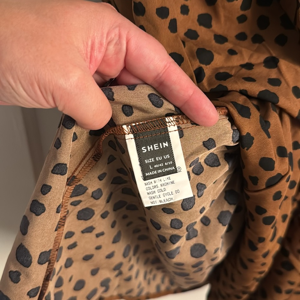 NWOT SHEIN Dress - Picture 3 of 3